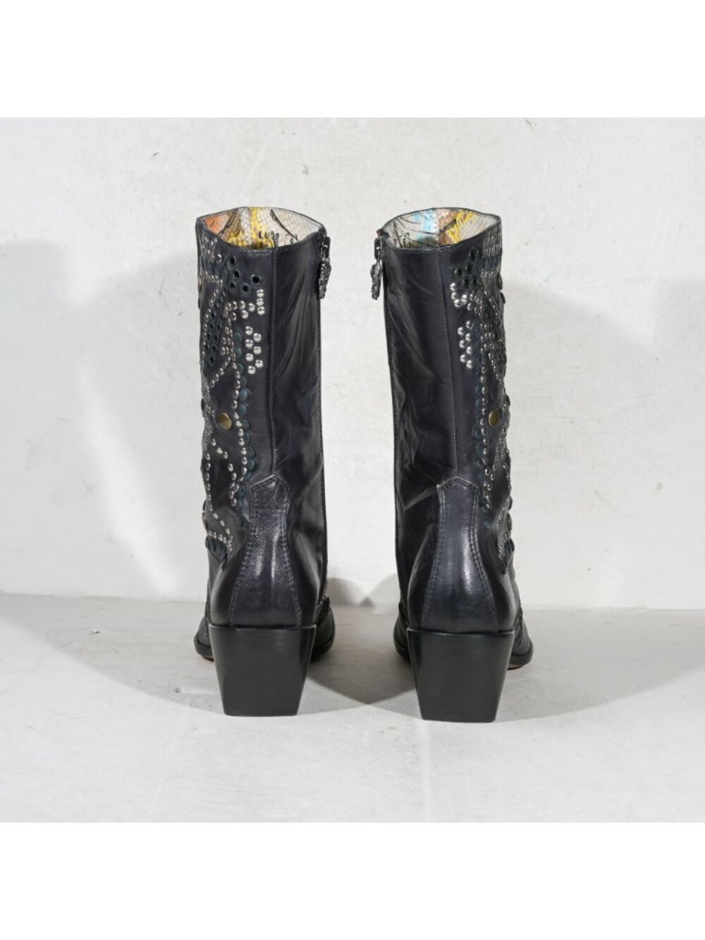 Siren by Mark Nason Raitt Black Leather Inside Zip Ankle Boot Rivets Square Toe - Picture 4 of 7
